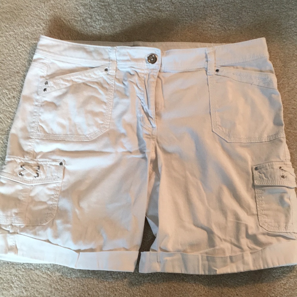 WHBM size 12 Bermuda shorts